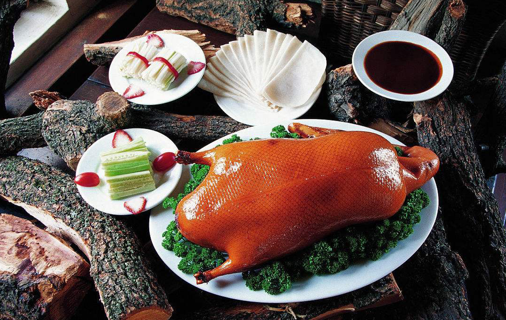 |吃烤鸭时,服务员问鸭架炸了还是煲汤?别犹豫,回答4个字就好