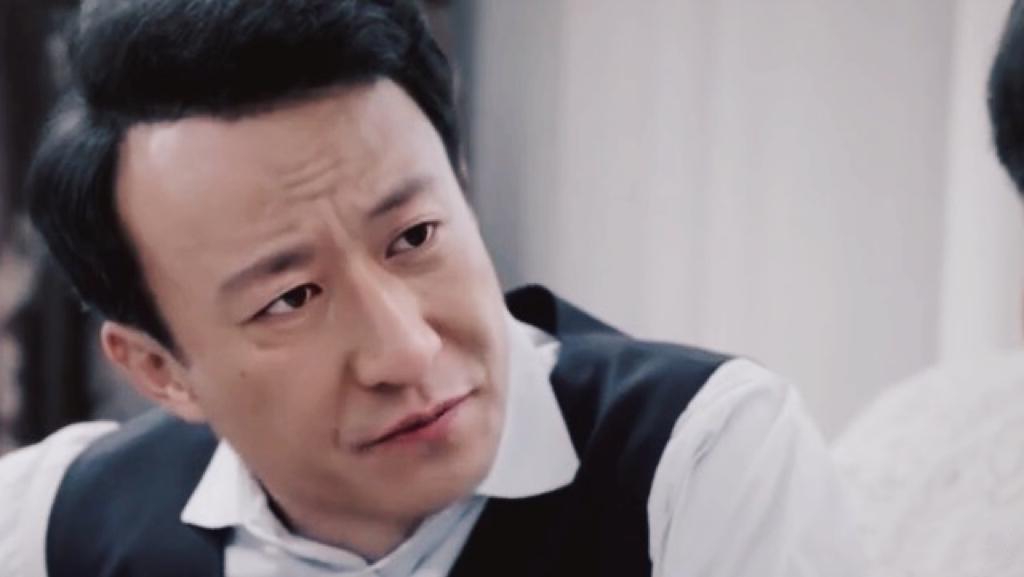 收手吧于震！别再羞辱观众智商了，48岁演剧版长津湖雷人又无脑