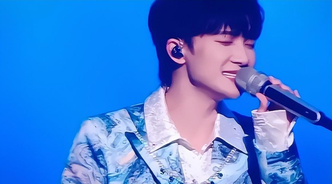 周华健|芒果台跨年晚会：广告太多、真唱难听，扯下流量明星的“遮羞布”！