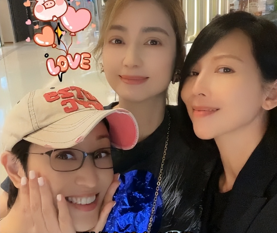 52岁女星洪欣高调庆生 闺蜜陈法蓉蔡少芬陪同