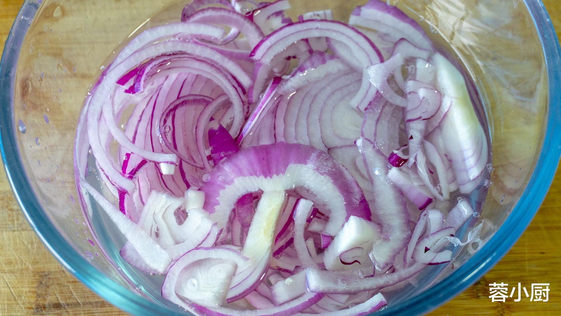 黄体酮|女人进入更年期,5种碱性食物要多吃,补“天然黄体酮”,老得慢