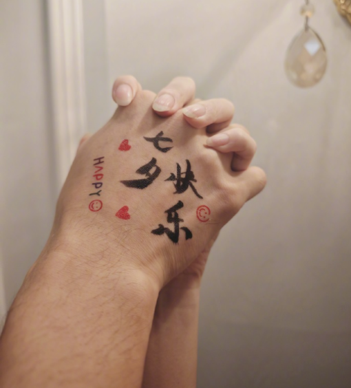 金莎和相差20岁男友又参加恋爱综艺？网友：这是姐姐严选吗