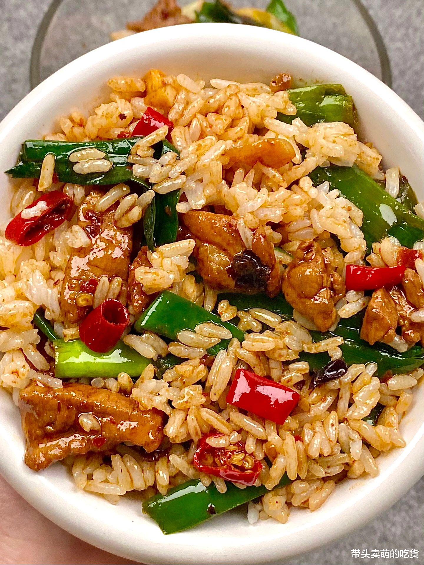 蛋糕|这3款下酒硬菜人越多吃着越过瘾,咸香解馋麻辣开胃,做法还简单