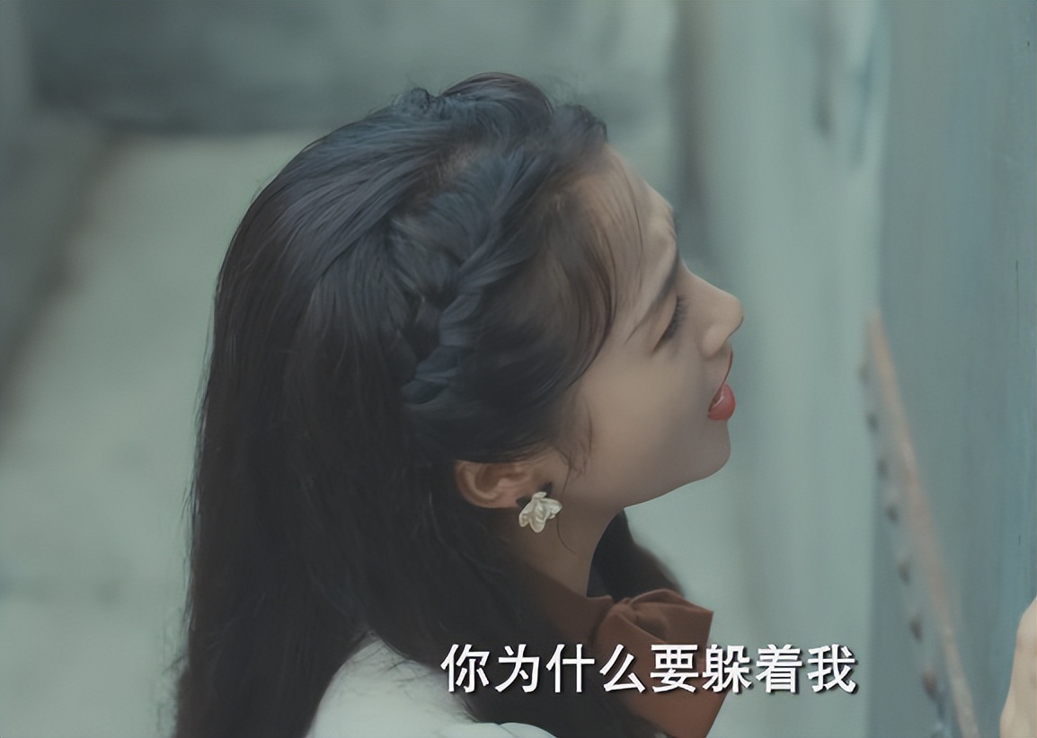 自然脸和“打针脸”的区别？26岁关晓彤与35岁赵奕欢，差别出来了