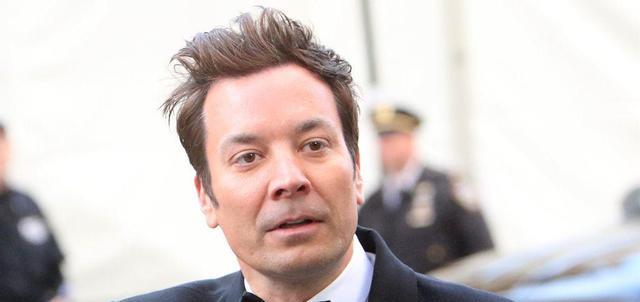 好莱坞|好莱坞编剧开始集体罢工，脱口秀节目受到严重冲击