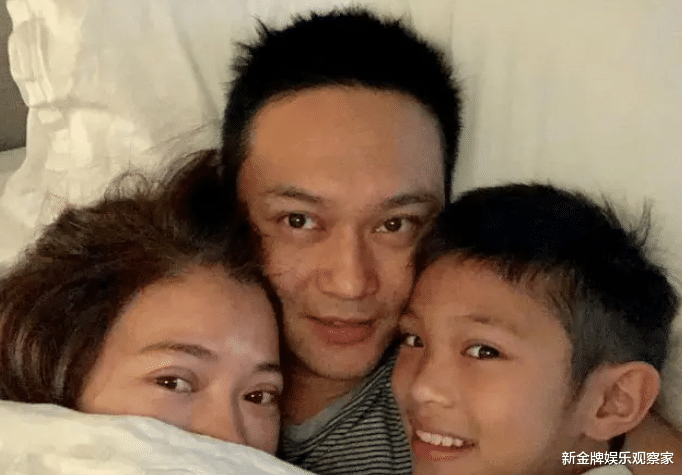 张智霖袁咏仪17岁儿子道歉?曾模仿眯眯眼翻车,不忘提中国人身份