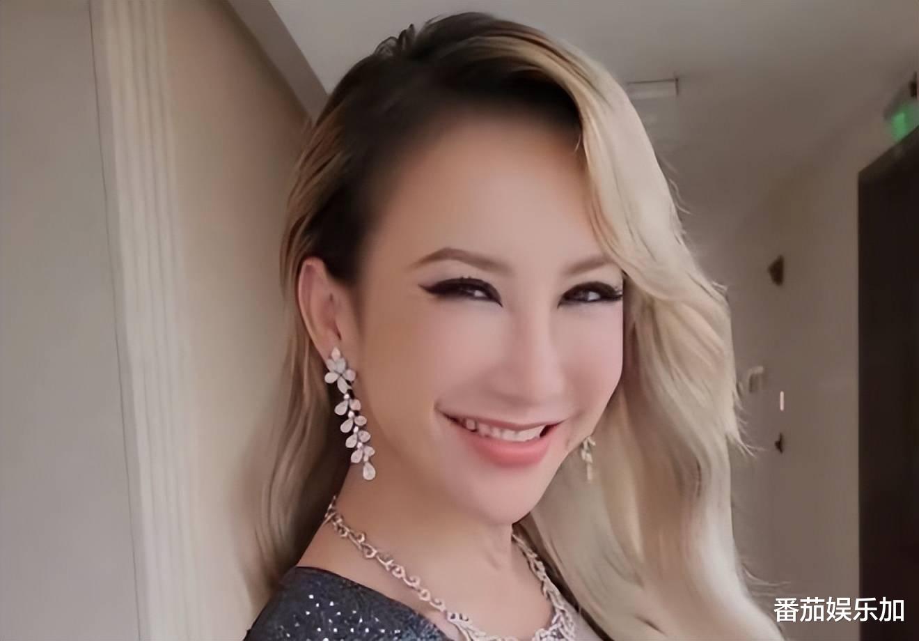 咋舌!好声音导演被曝上海房产有一条街,浙江卫视何时彻查反腐?