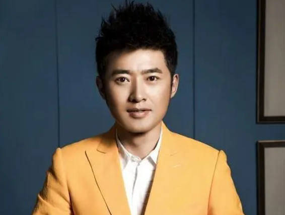 李冰冰|8位低调的“隐形富豪”,个个深藏功与名,赚得盆满钵满