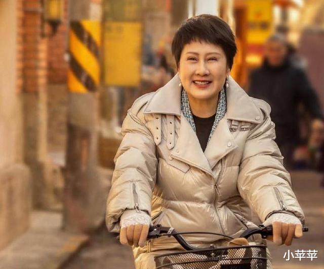 |瞪眼咆哮,摇头晃脑,这6位被高估的“老戏骨”,演技有点浮夸