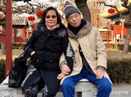 假灵堂,假棺材,周海媚离世不足三天,让我见识到了人性的丑恶