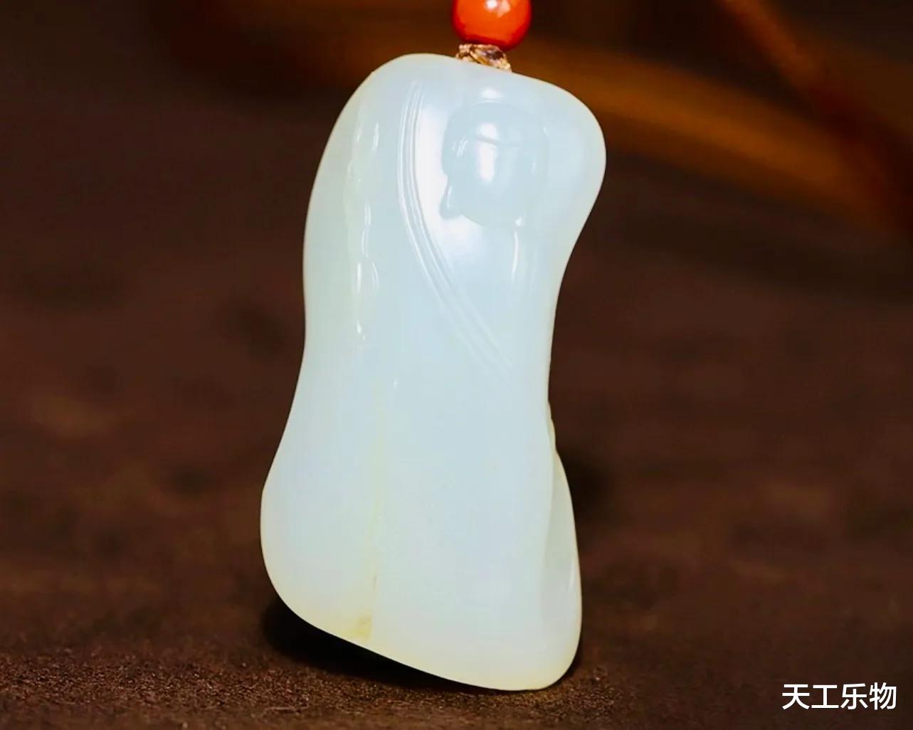 正白、闪青、闪灰！三种和田玉白玉哪种最好？