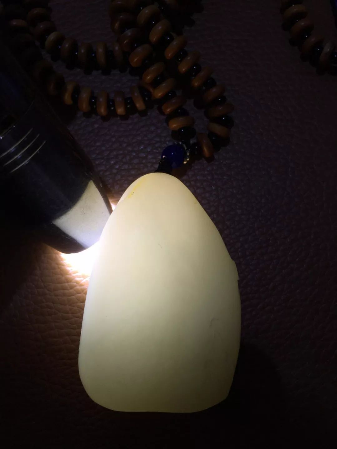 我们总说买玉要看玉质,玉质是什么?