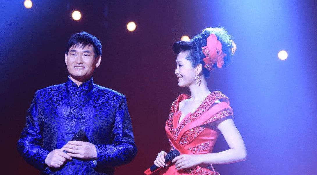 于文华不再隐瞒,坦白与朱之文间的特殊关系,我们只是普通朋友