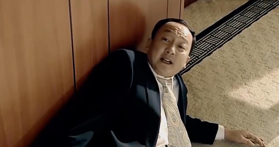 敢糟蹋冯小刚,还能助白百何上位,中国最混国剧导演,他才是京圈大哥