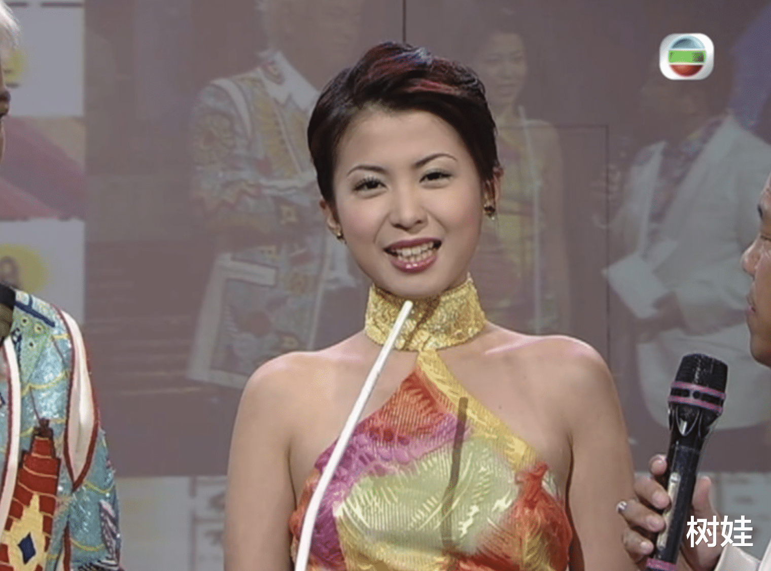 39岁港姐产女后补办婚礼,退圈后生活富贵,丈夫曾是上市公司主席