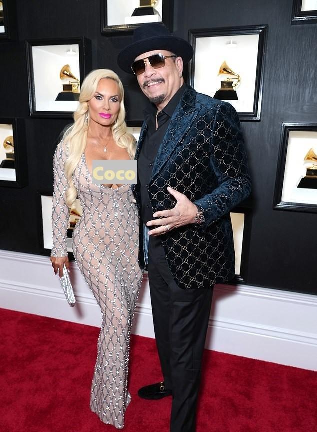 泰勒·斯威夫特|美国女模亮相晚宴，被一男士盯着看，大21岁丈夫发声：完全理解