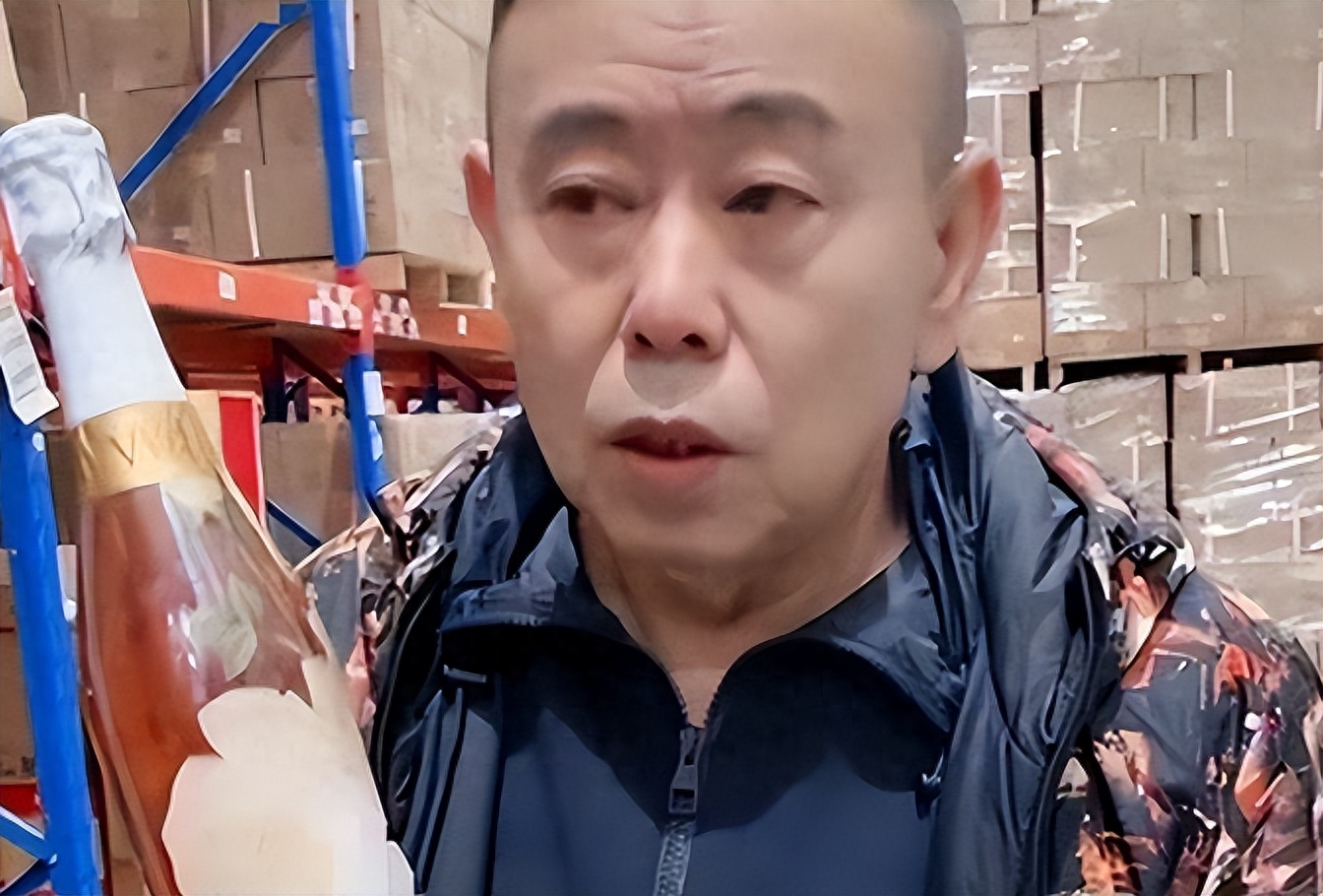 应当收回军籍的6位明星,无底线敛财,穿和服,不配拥有这身份