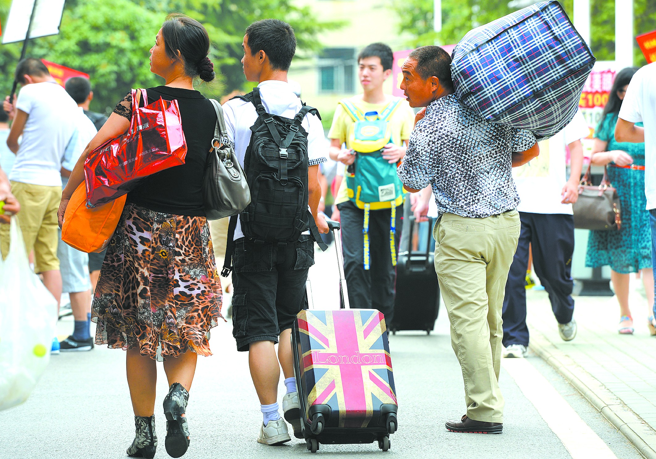 大学|为什么很多孩子上大学后，都迷失了自己？