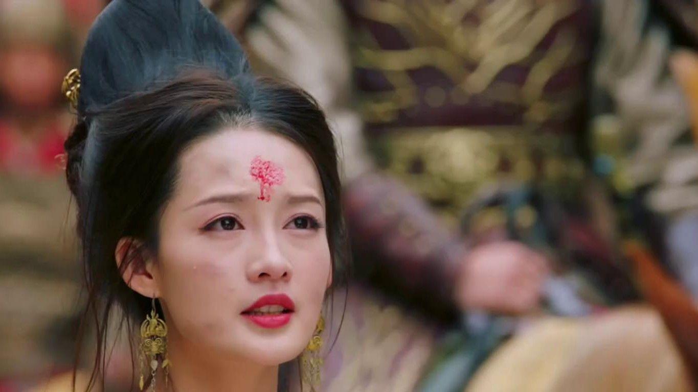 90后大青衣竞争：杨紫转变形象李沁甘当二番，白鹿《北上》争白玉兰？