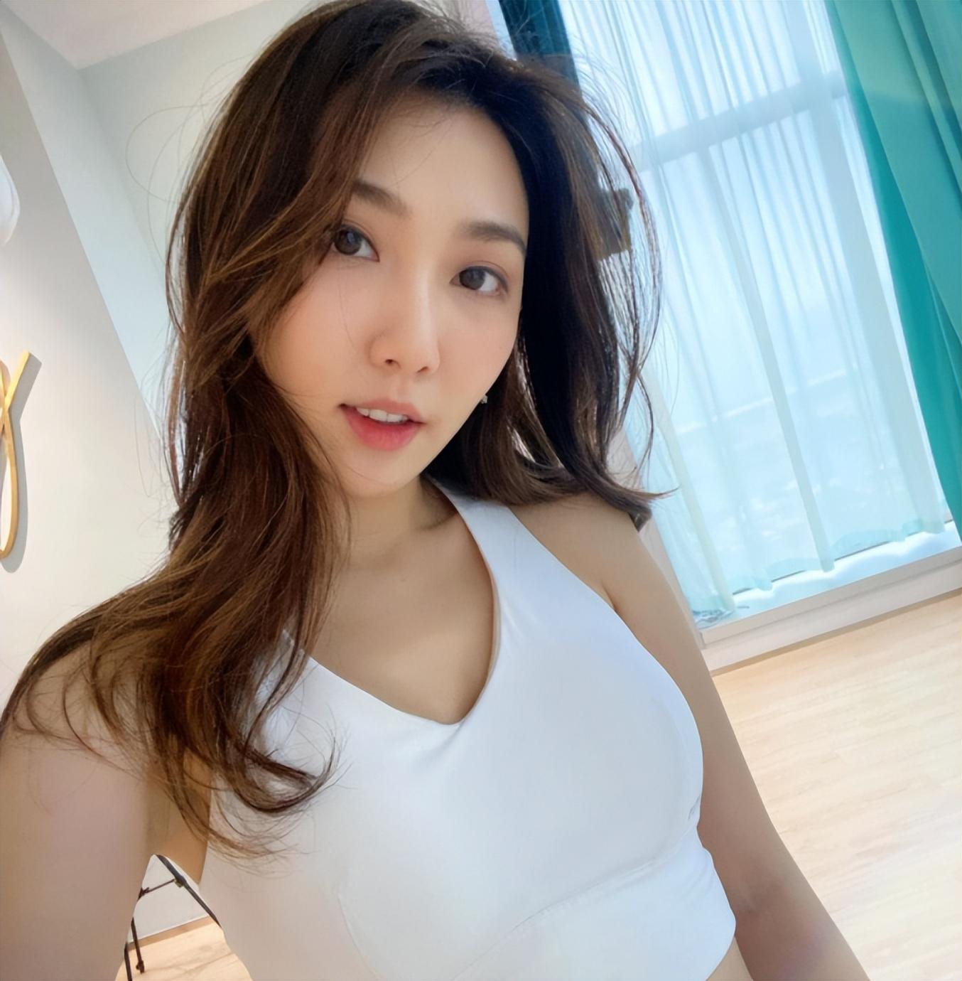 TVB|26岁男星疑公开与富婆恋情!曾被女方前任暴打,面部受伤缝10针