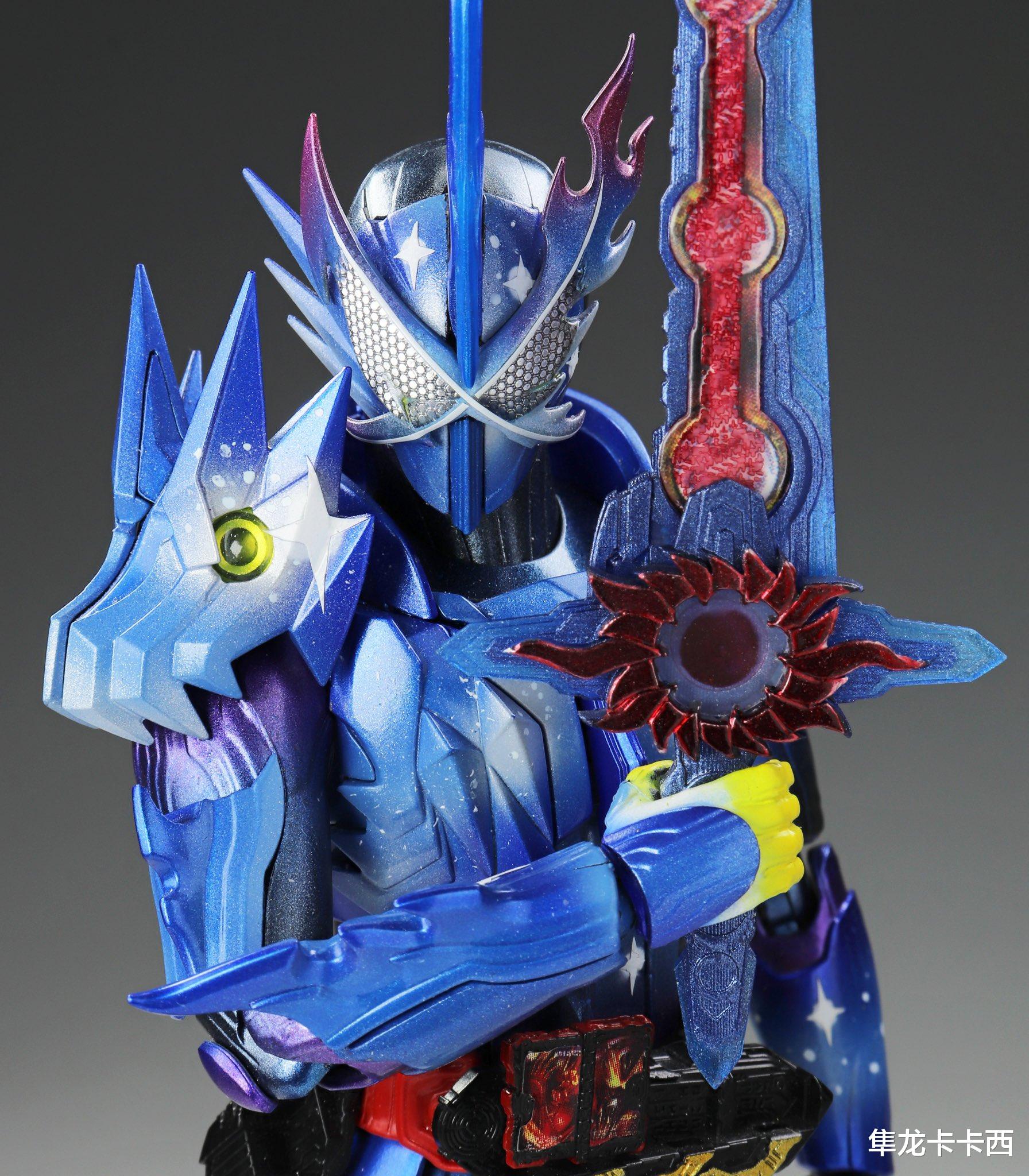 迟迟等不到假面骑士圣刃星尘龙的手办手工帝自己动手涂了一个 - 动漫