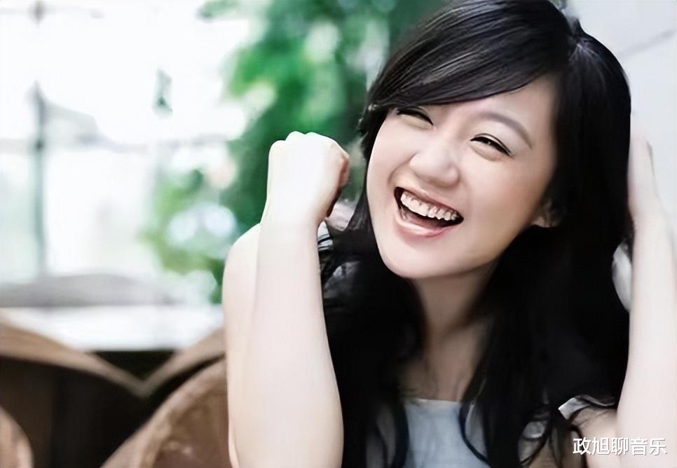 回顾：胡歌老婆黄曦宁近照，现在我终于知道胡歌为什么要娶她了