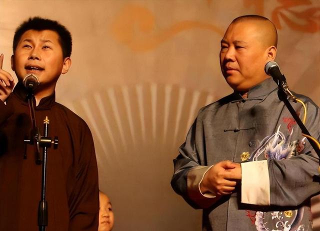 一场演出,彻底撕碎了何沄伟的“体面”,李菁的话,终于有人信了