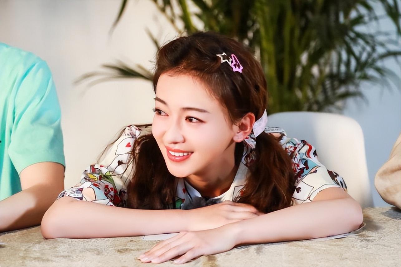 善恶终有报!国家终于出手,人民日报发声撕掉了这些明星的遮羞布