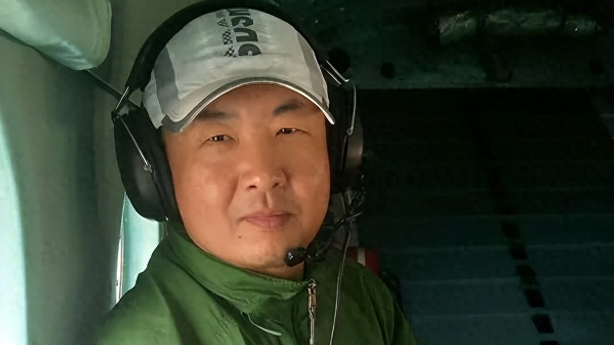 表面是演员，背地荣获二等功，是反恐专家，这些演员隐藏得好深