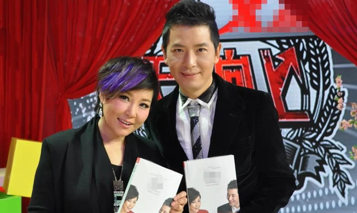 李静为戴军庆生，两人游植物园品美食好惬意，二十年友谊超纯粹