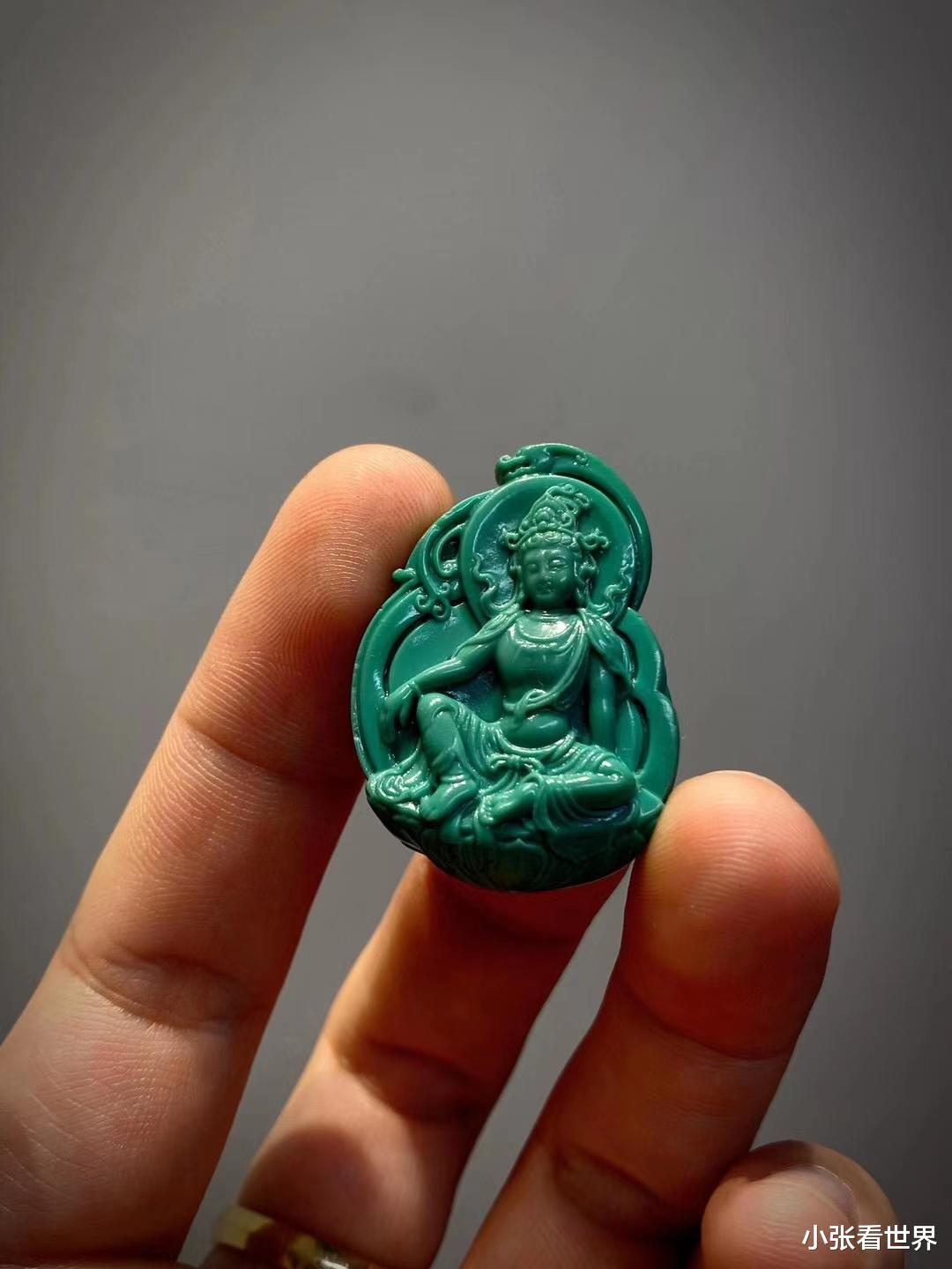 绿松石雕刻件现状，大克重的卖出不去，小克重雕刻花样百出