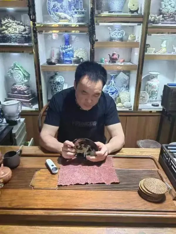 徐迎光——北京大学文物考古评估鉴定师