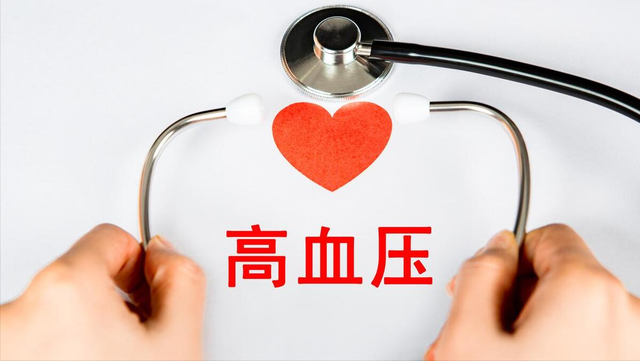 睡眠|38岁男子尿酸高达860，肾衰入院，劝告：睡觉前，要少做3件事