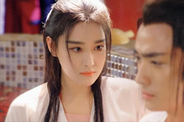 知名男星被曝演出起生理反应，44岁绯闻不断没玩够，是张馨予前任