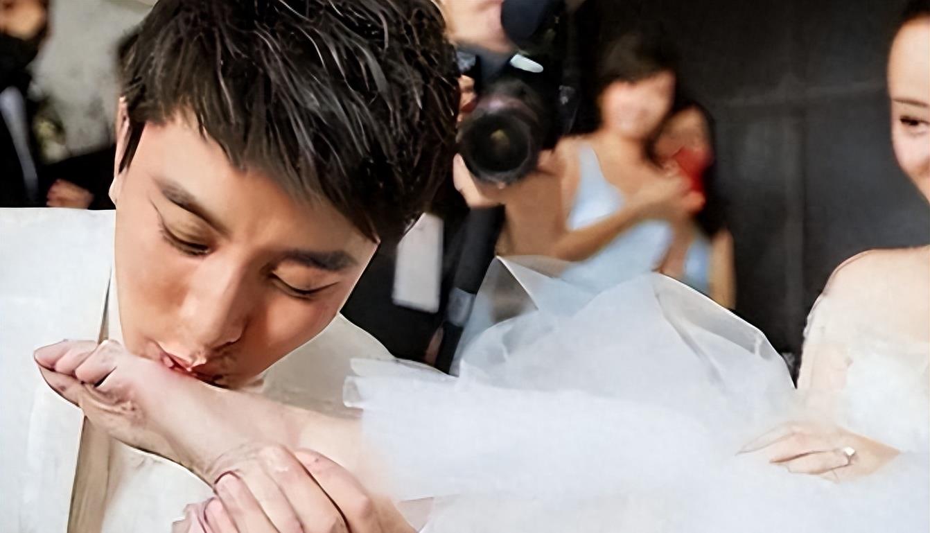 世上渣男千千万,最怕贾乃亮这一种,李小璐这次遇到高端玩家了