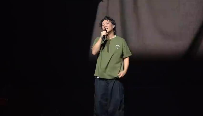 《好声音》刚开播就凉了一半,评论区被骂到平台关闭,四位新导师成背锅侠!