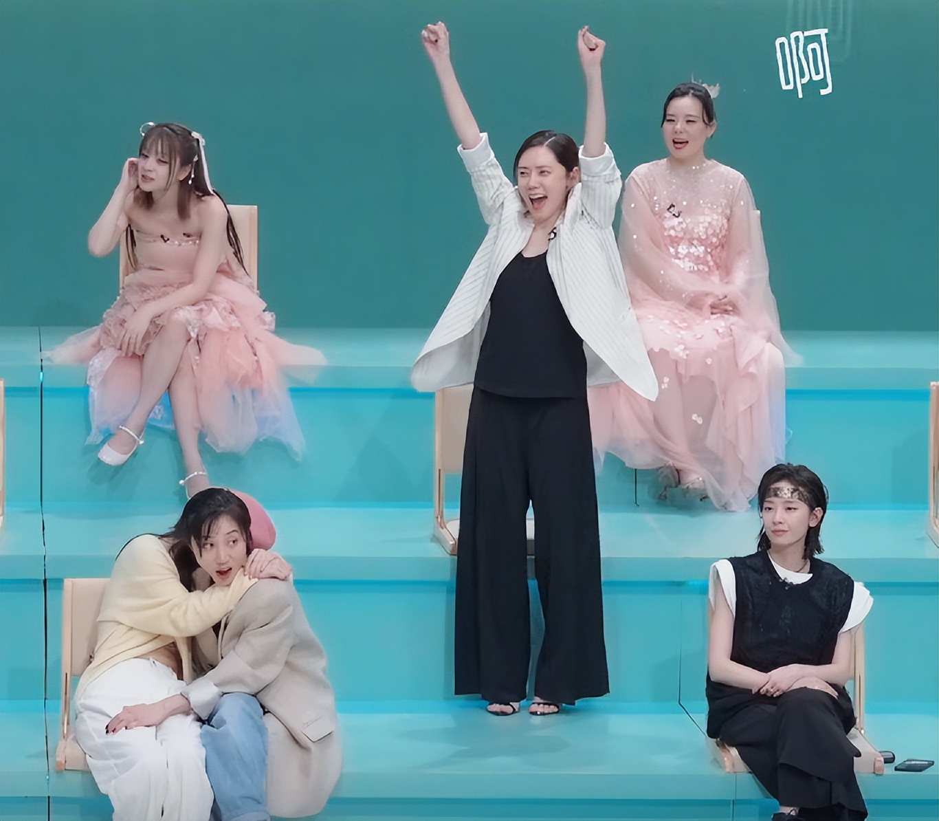 |《浪姐4》第二次分组,低情商还当众提要求,高情商已私下组好队