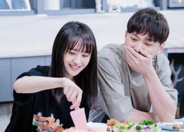 因208万退网两年后,爽妹子变“爽妈子”,这回不光是拜张恒所赐