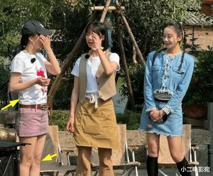 36岁李菲儿录节目现场曝光,身材大变样引网友热议,疑医美失败