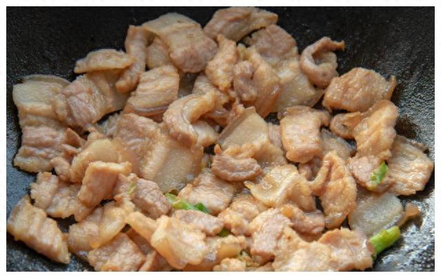 猪肉|为何以前的猪肉不粘锅?而现在的猪肉一炒就粘锅,告诉你3个原因