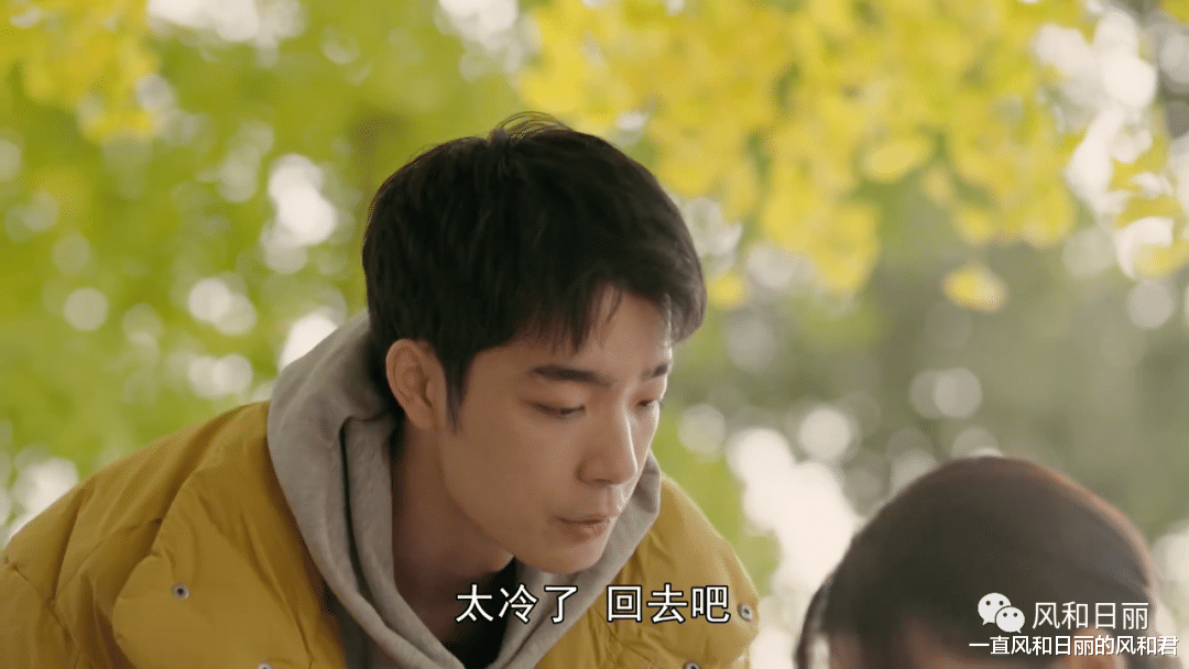 陈小艺儿子今年资源挺好，《平凡之路》《一路朝阳》都有回响