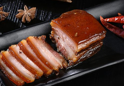 腊肉|晒干的腊肉,别直接放冰箱!教你2个土方法,放1年不变味,还更香