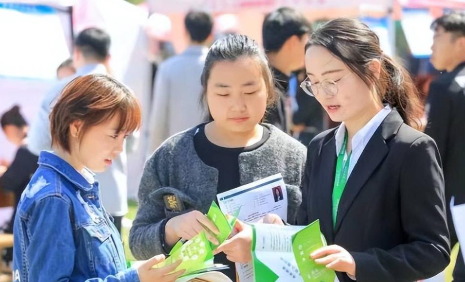 应届生|毕业了才知道，原来校招和社招有这么多差别，应届生可别踩坑