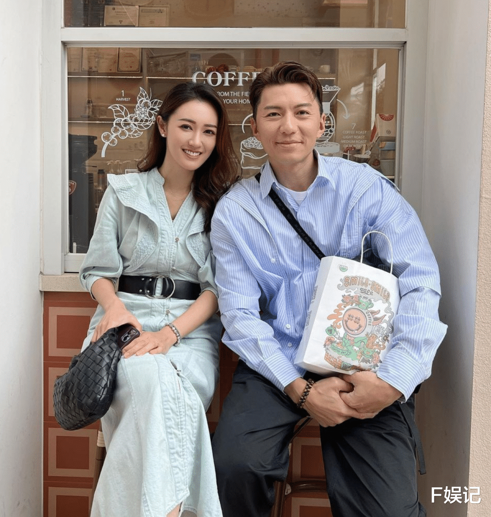 袁伟豪|袁伟豪生日与陈山聪胡定欣等圈中好友庆祝 还和张宝儿享受二人世界