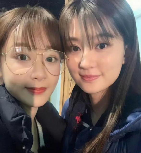 杨紫和乔欣最新聚餐同框照！她们的一些同框，八年多的友谊！