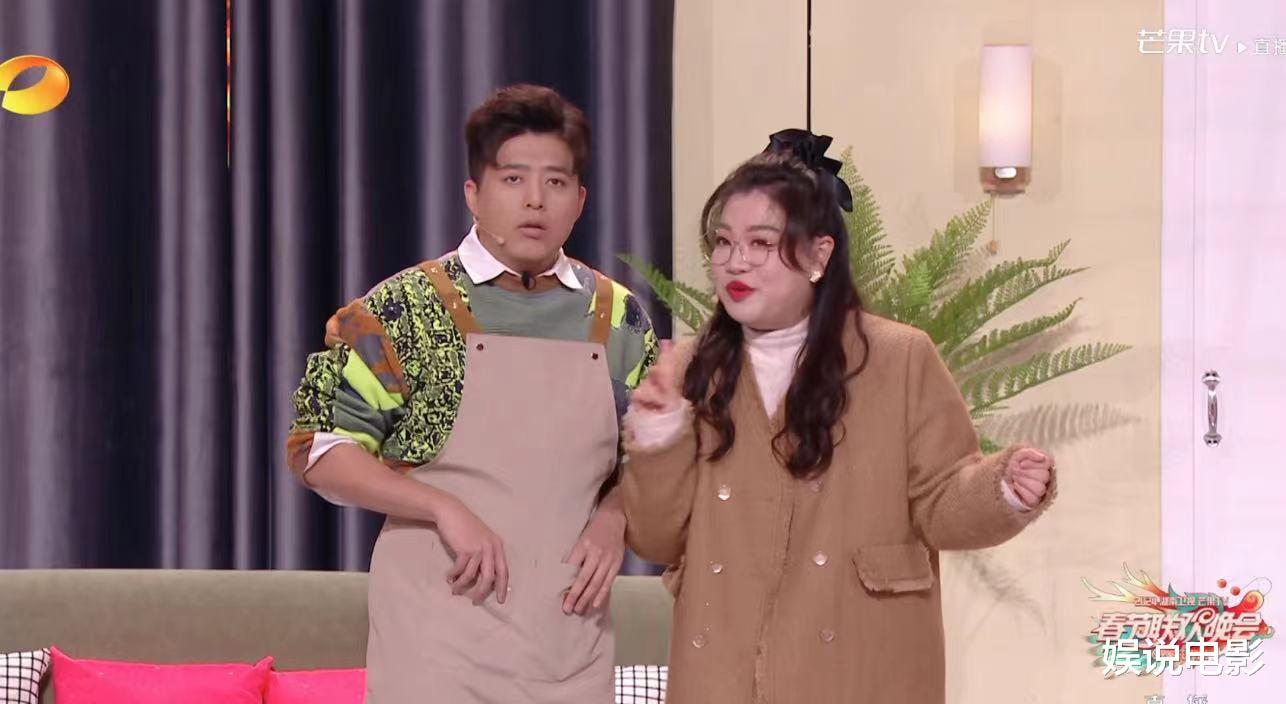 湖南卫视小年晚会，邓男子变沈梦辰最惊喜，凤凰传奇玲花真唱不佳