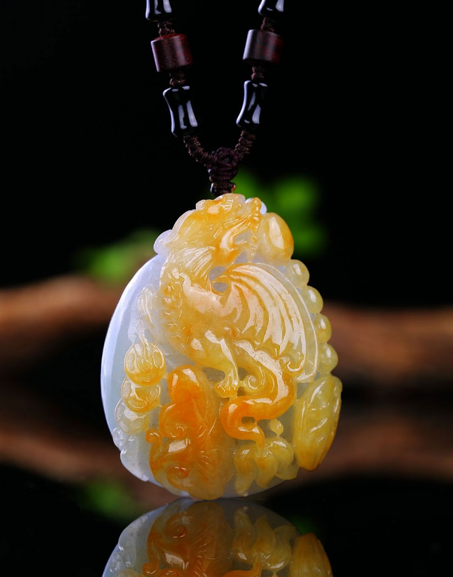 翡翠|绿肥红瘦,浮翠流丹,五彩缤纷的翡翠藏着怎样的四季风情?