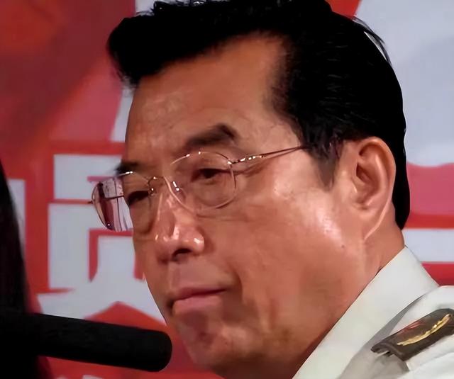 人设崩塌!梦鸽哭诉爆料,痛斥李双江风流,84岁还被曝光找小三