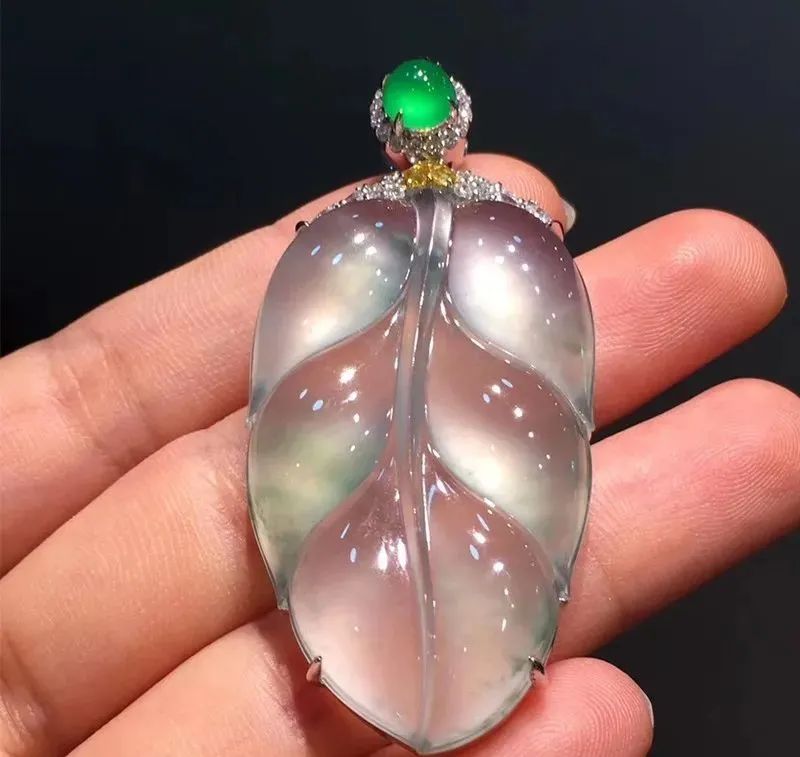 文玩|翡翠冰糯种和冰种的价值区别