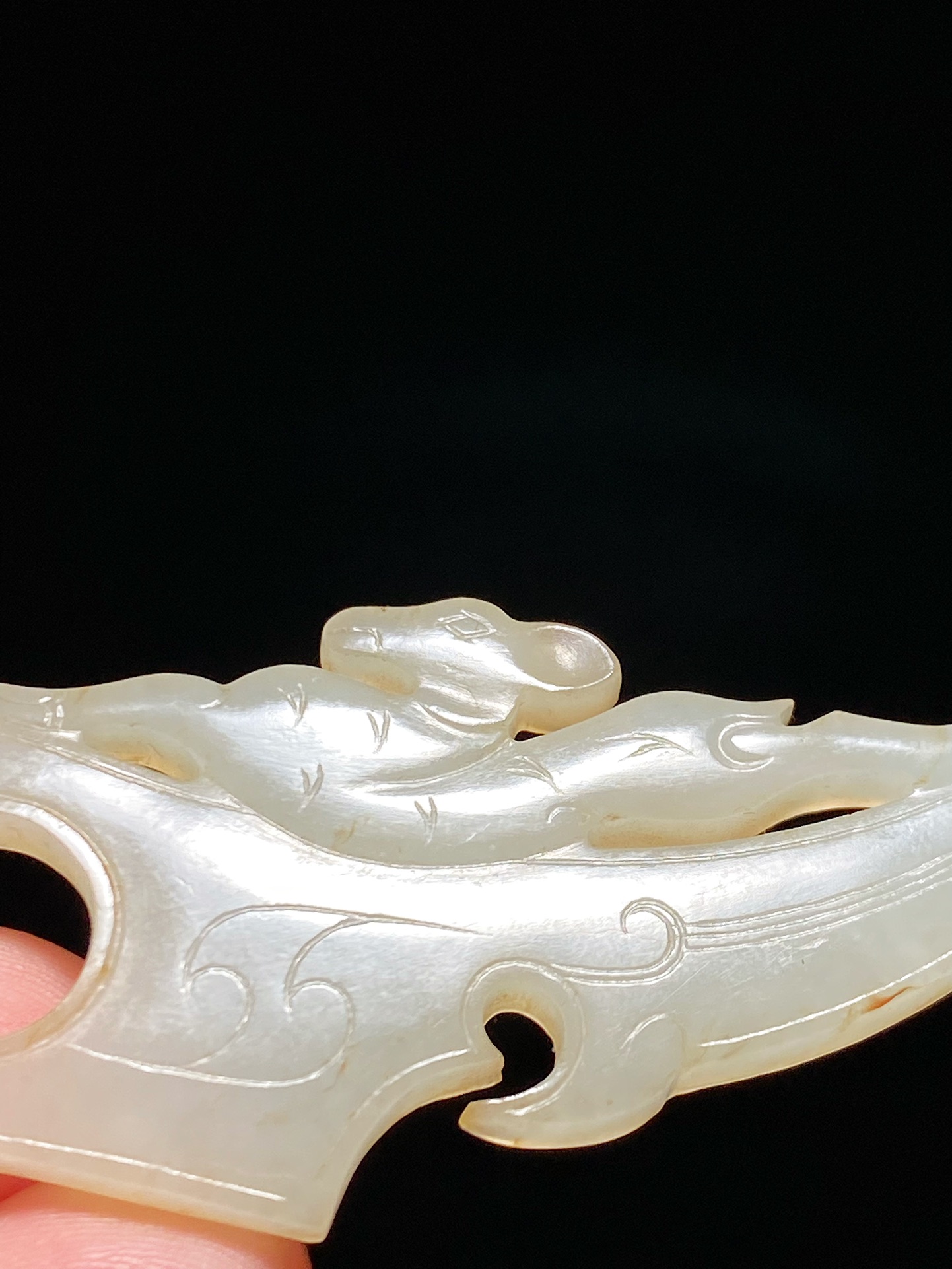 和田玉籽料|明以前 和田玉籽料 白玉 凤首 鹿纹 玉觿 挂件把件